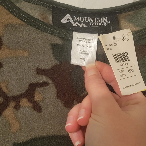 Mens Camo PJ Onesie - medium - Picture 3 of 3